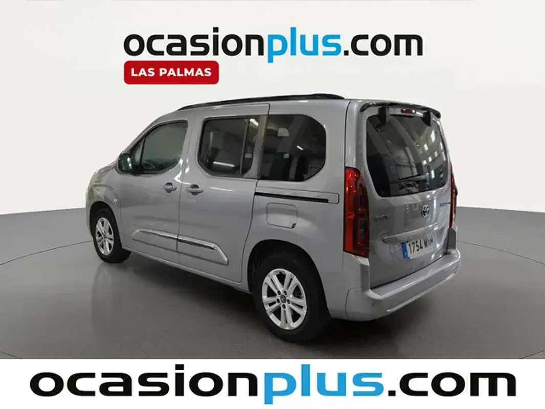 Usado Toyota Proace Active 131 CV (96 kW) 2024 Plateado Monovolumen