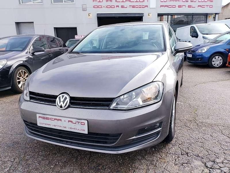 Usado VW Golf VII Edition 105 CV (77 kW) 2014 Gris Utilitario