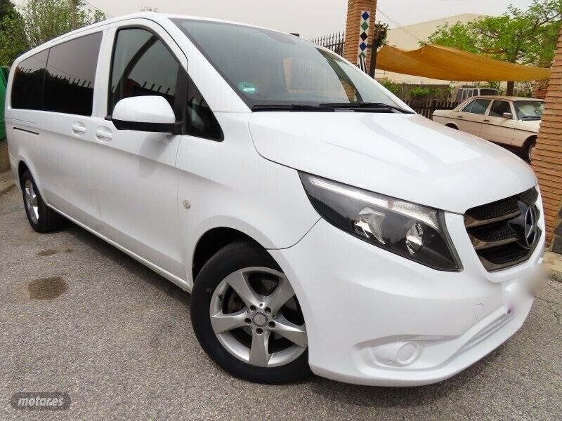 Blanco Usado 2018 Mercedes V220 Monovolumen | 22.700 € - Imagen 1/4