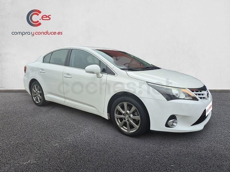 Usado Toyota Avensis Advance 150 CV (110 kW) 2012 Blanco Berlina