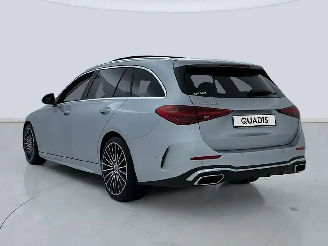 Usado Mercedes C220 200 CV (147 kW) 2025 Gris Familiar