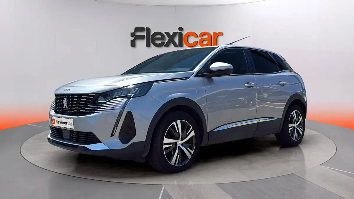 Usado Peugeot 3008 Active 131 CV (96 kW) 2021 Gris SUV