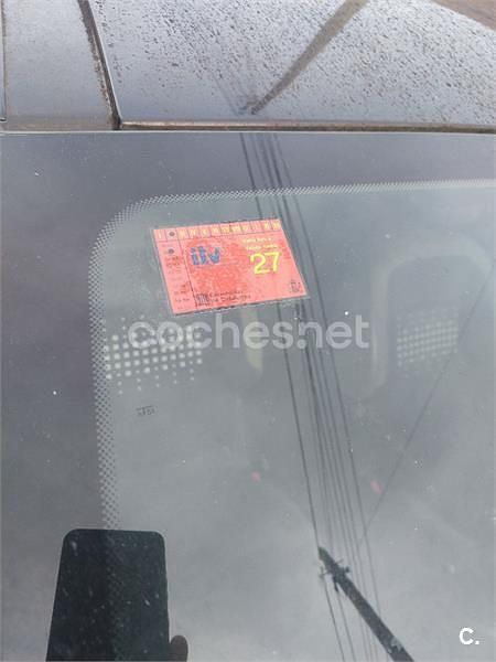 Usado Citroën Berlingo Feel 100 CV (73 kW) 2016 Negro Monovolumen