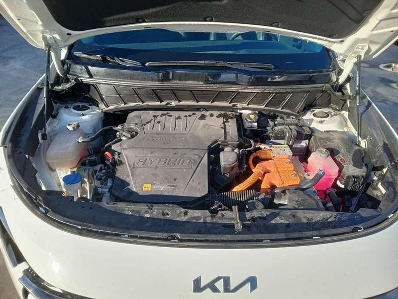 Usado Kia Niro 141 CV (103 kW) 2022 Blanco SUV