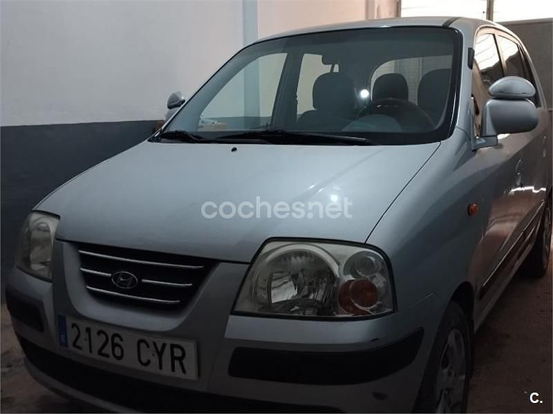Gris / plata Usado 2004 Hyundai Atos GLS Utilitario | 3200 € (Un poco caro) - Imagen 1/4