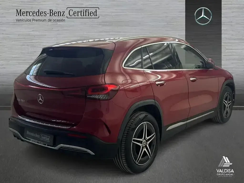Usado Mercedes EQB250 AMG line 139 kW (190 CV) 2022 Rojo SUV