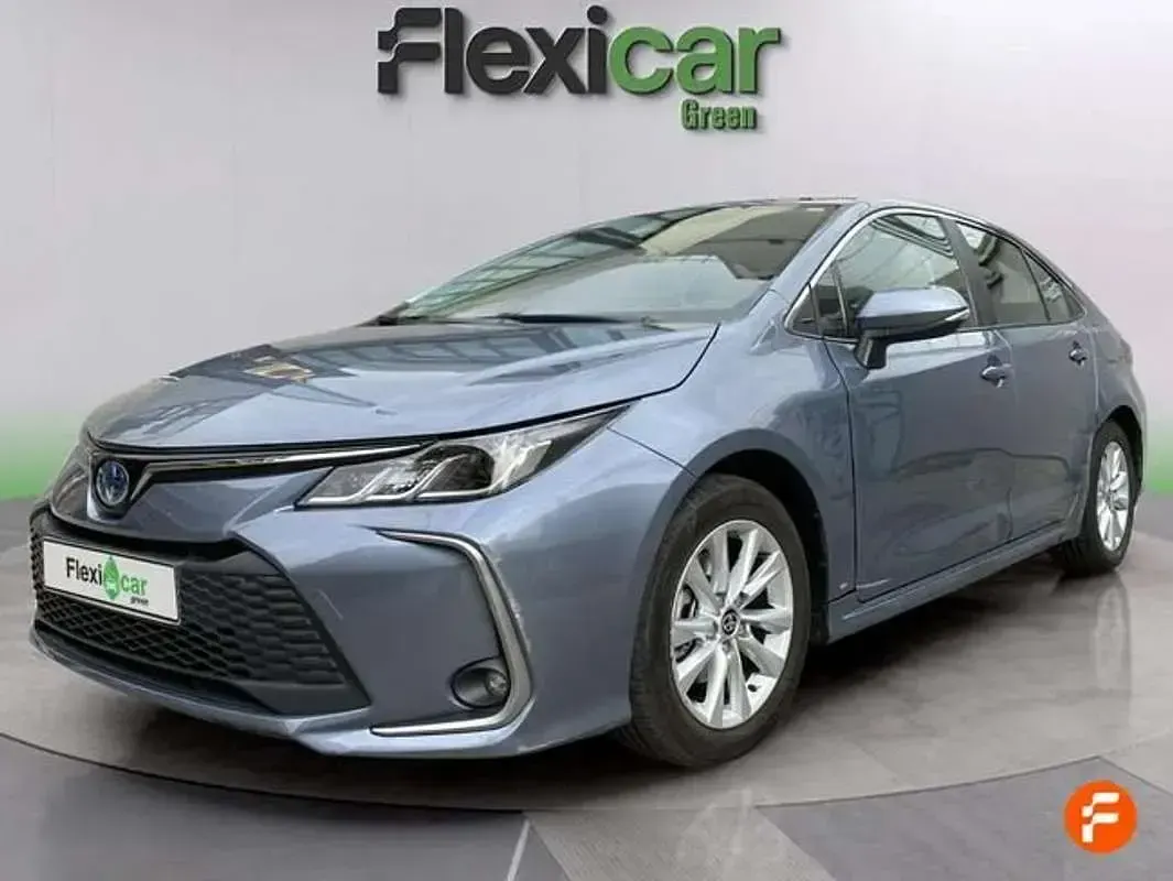 Usado Toyota Corolla Active 140 CV (102 kW) 2024 Azul Utilitario