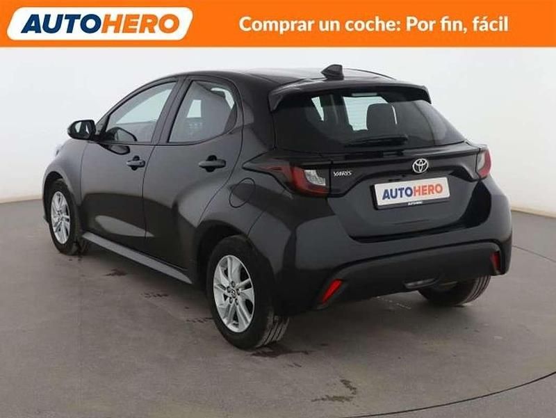 Usado Toyota Yaris Edition 125 CV (91 kW) 2024 Negro Utilitario