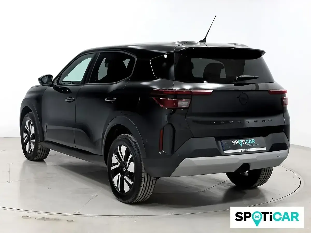 Usado Opel Frontera 83 kW (113 CV) 2025 Negro SUV
