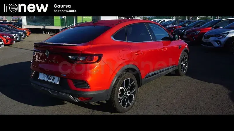 Usado Renault Arkana Zen 145 CV (106 kW) 2022 Rojo SUV