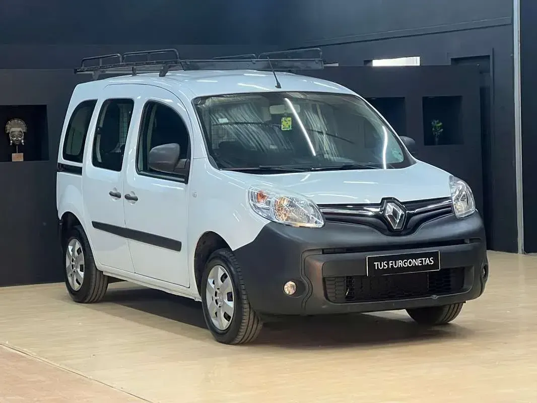 Usado Renault Kangoo 75 CV (55 kW) 2020 Blanco Monovolumen