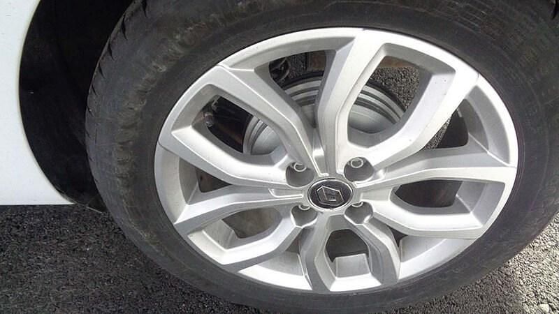 Usado Renault Clio IV Zen 90 CV (66 kW) 2019 Blanco Berlina