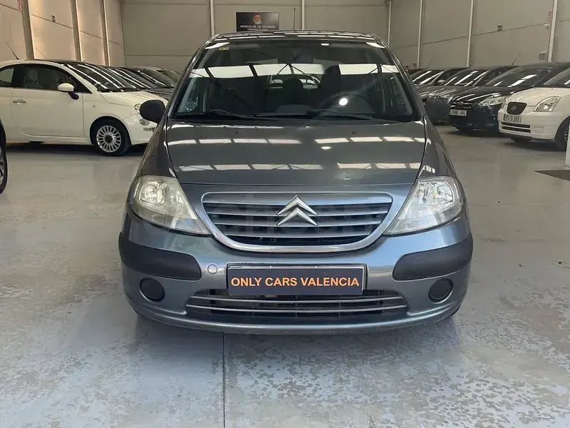 Usado Citroën C3 Furio 61 CV (44 kW) 2005 Gris / plata Berlina