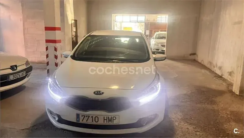 Usado Kia Ceed GT 128 CV (94 kW) 2012 Blanco Berlina