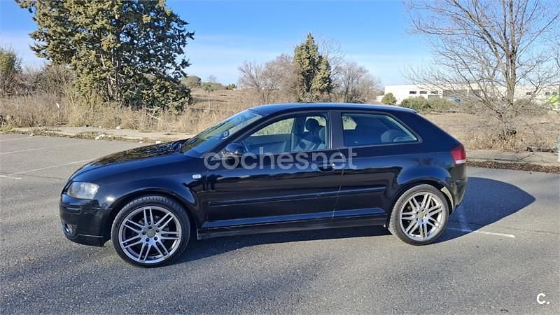Usado Audi A3 Ambition 105 CV (77 kW) 2006 Negro Berlina