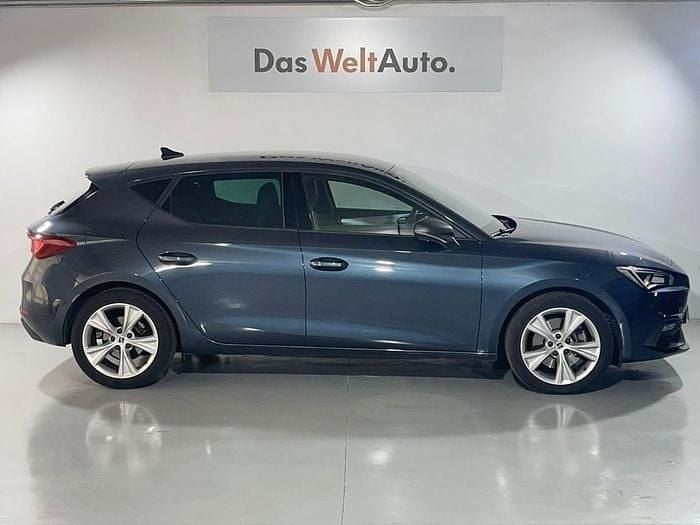 Usado Seat Leon FR 116 CV (85 kW) 2025 Gris