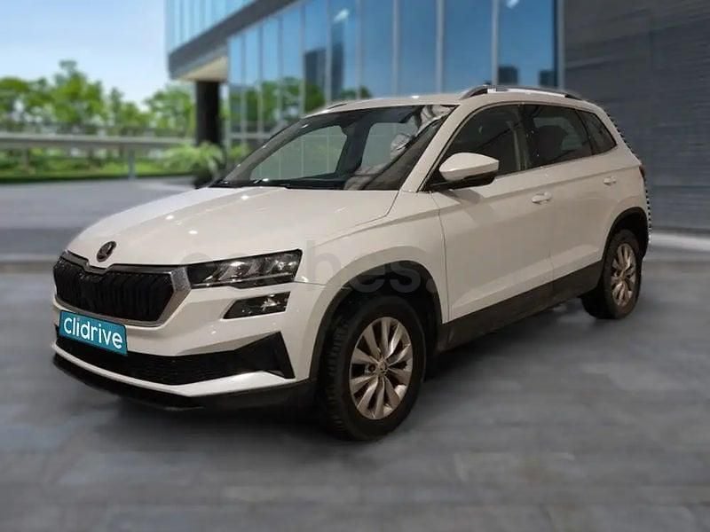 Usado Skoda Karoq Ambition 115 CV (84 kW) 2022 Blanco SUV