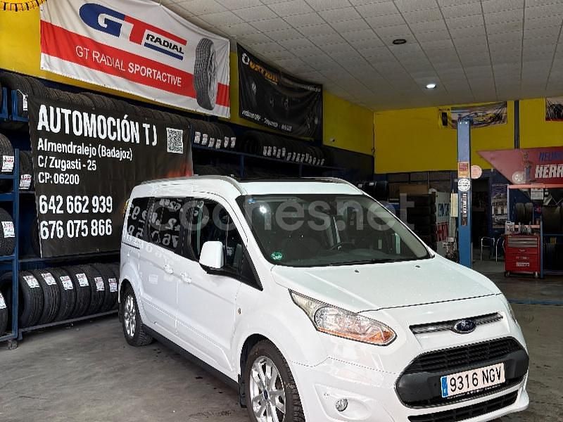 Usado Ford Tourneo Connect Titanium 115 CV (84 kW) 2025 Blanco Monovolumen