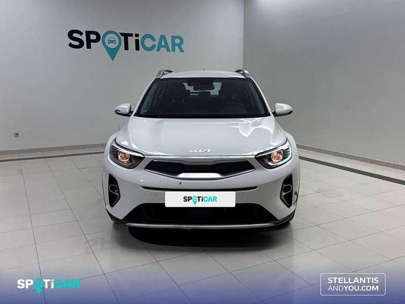 Usado Kia Stonic 101 CV (74 kW) 2021 Blanco SUV