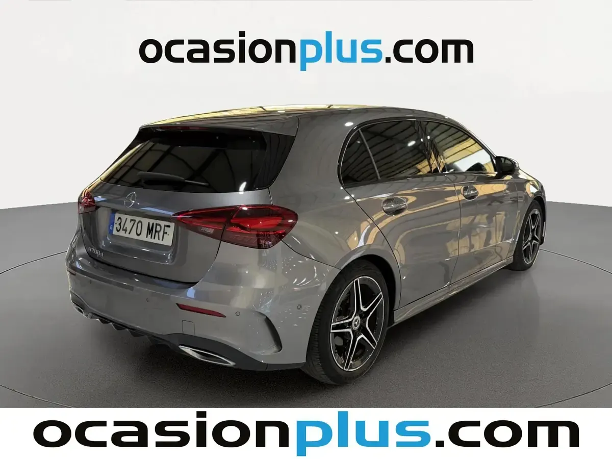 Begagnad Mercedes A200 Advanced 150 HK (110 kW) 2024 Grå Halvkombi