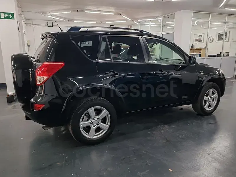 Usado Toyota RAV4 Premium 177 CV (130 kW) 2006 Negro SUV