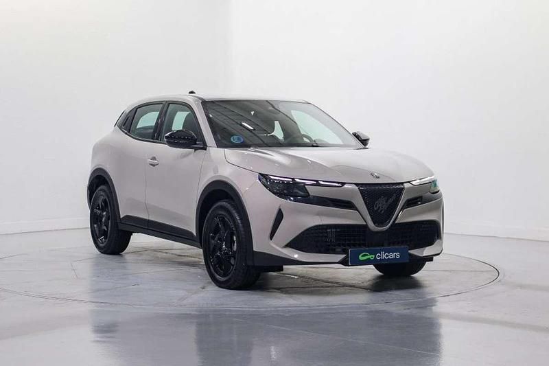 Usado Alfa Romeo GT Junior 145 CV (106 kW) 2025 Gris SUV