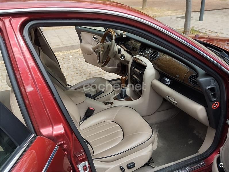 Usado Rover 75 131 CV (96 kW) 2004 Granate Berlina