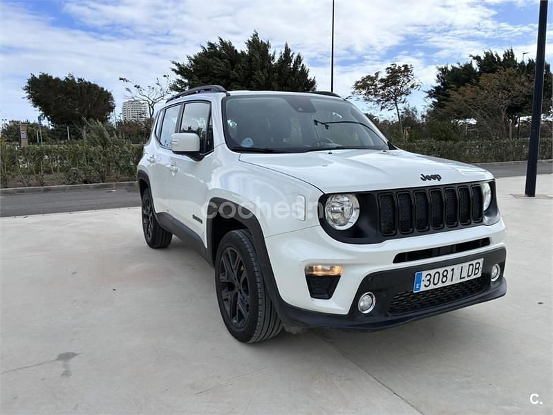 Usado Jeep Renegade Night Eagle 140 CV (102 kW) 2019 Blanco SUV