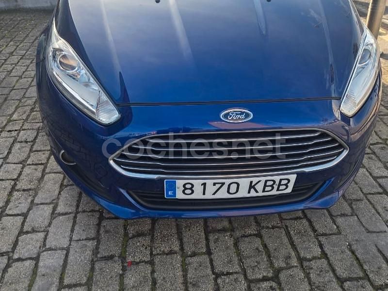 Usado Ford Fiesta Trend 82 HP (60 kW) 2017 Azul Sedan