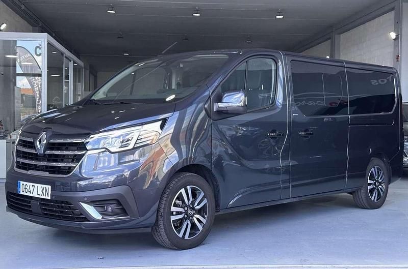 Gris Usado 2021 Renault Trafic Van | 50.470 € - Imagen 1/4