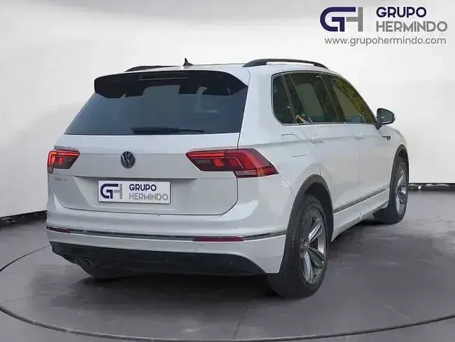Usado VW Tiguan R-line 150 CV (110 kW) 2020 Blanco SUV