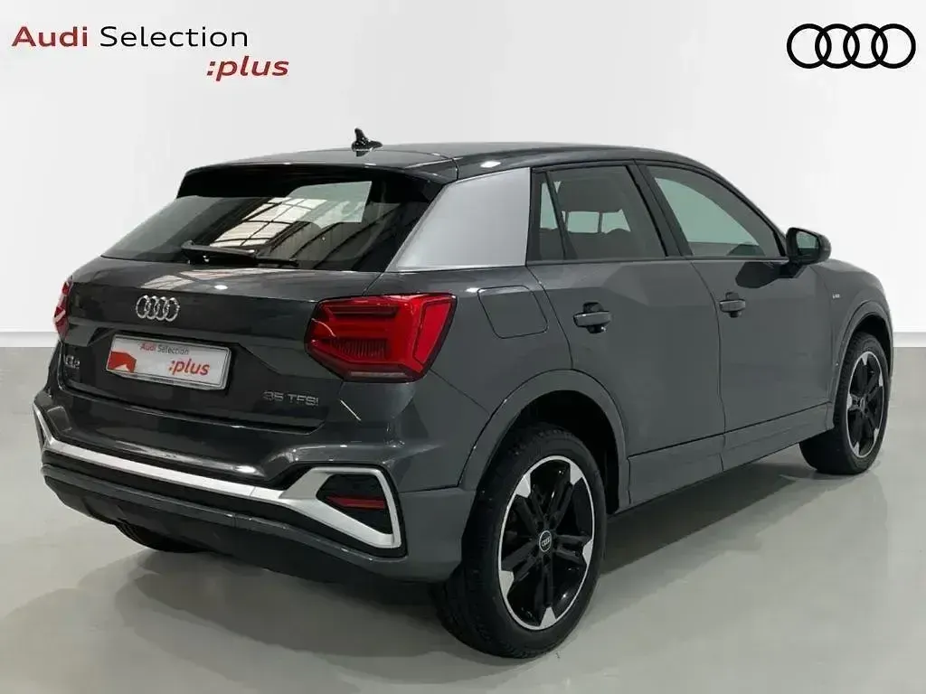 Usado Audi Q2 S-Line 150 CV (110 kW) 2022 Gris SUV