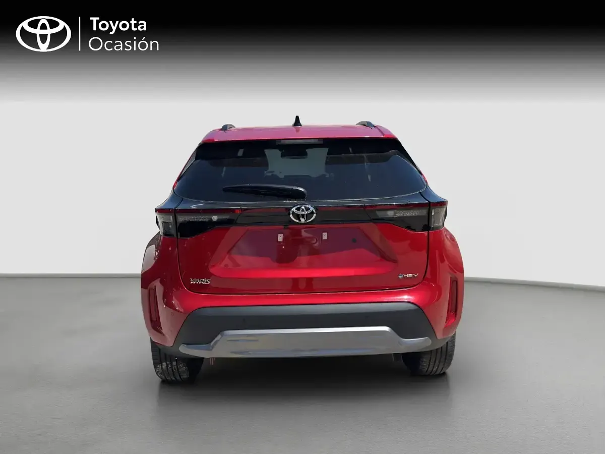 Nuevo Toyota Yaris Cross Style 130 CV (95 kW) 2026 Rojo SUV