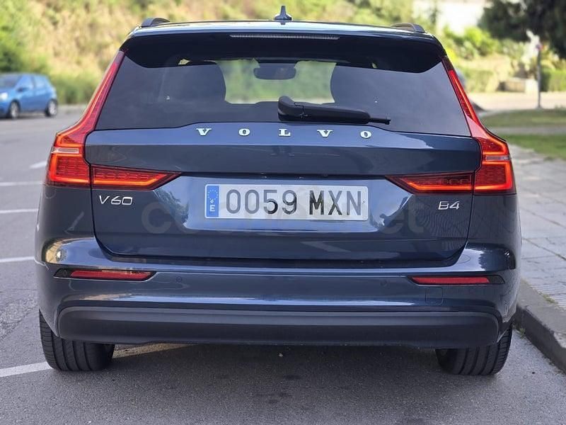 Uusi Volvo V60 Core 197 HP (144 kW) 2025 Harmaa Farmari