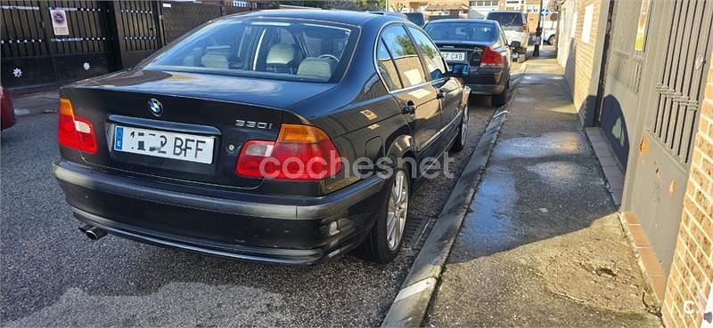 Usado BMW 330 231 CV (169 kW) 2001 Negro Berlina