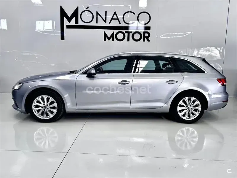Usado Audi A4 Advanced Plus 150 CV (110 kW) 2017 Gris / plata Familiar