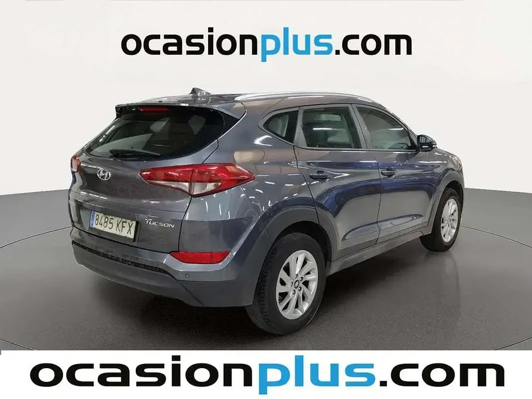 Usado Hyundai Tucson 131 CV (96 kW) 2017 Gris SUV