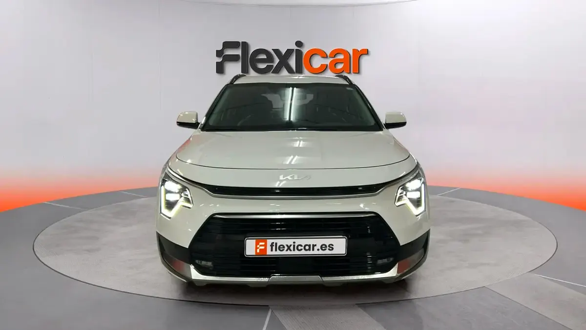 Usado Kia Niro 141 CV (103 kW) 2022 Blanco SUV
