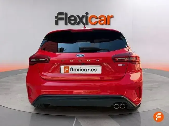 Usado Ford Focus ST-Line 125 CV (91 kW) 2022 Rojo Berlina