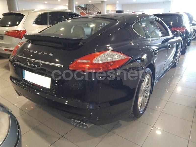 Usado Porsche Panamera 250 CV (183 kW) 2012 Negro Berlina