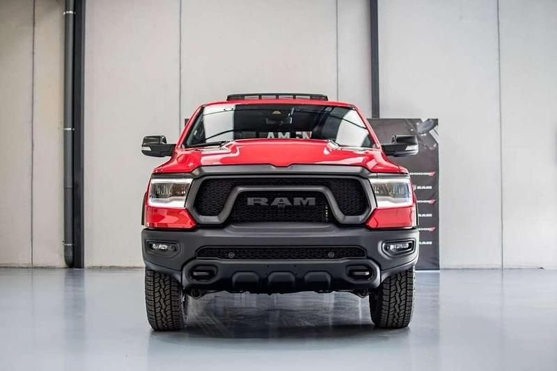 Nuevo RAM 1500 400 CV (294 kW) 2025 Rojo Recogida