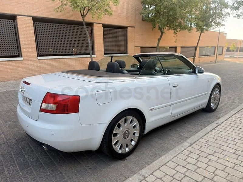 Usado Audi A4 Cabriolet Premium 163 CV (119 kW) 2004 Blanco Descapotable