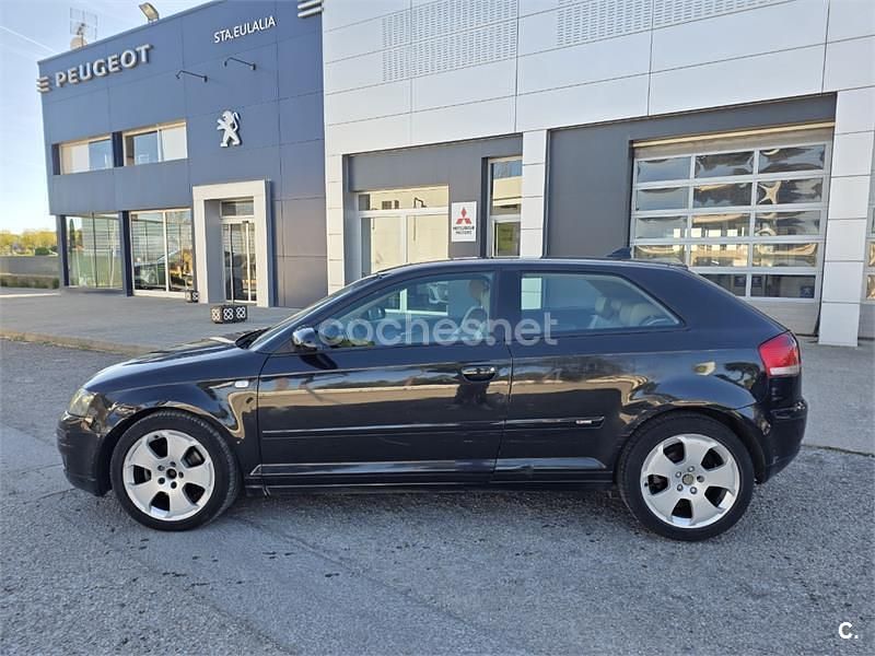 Usado Audi A3 Ambition 140 CV (102 kW) 2005 Negro Utilitario