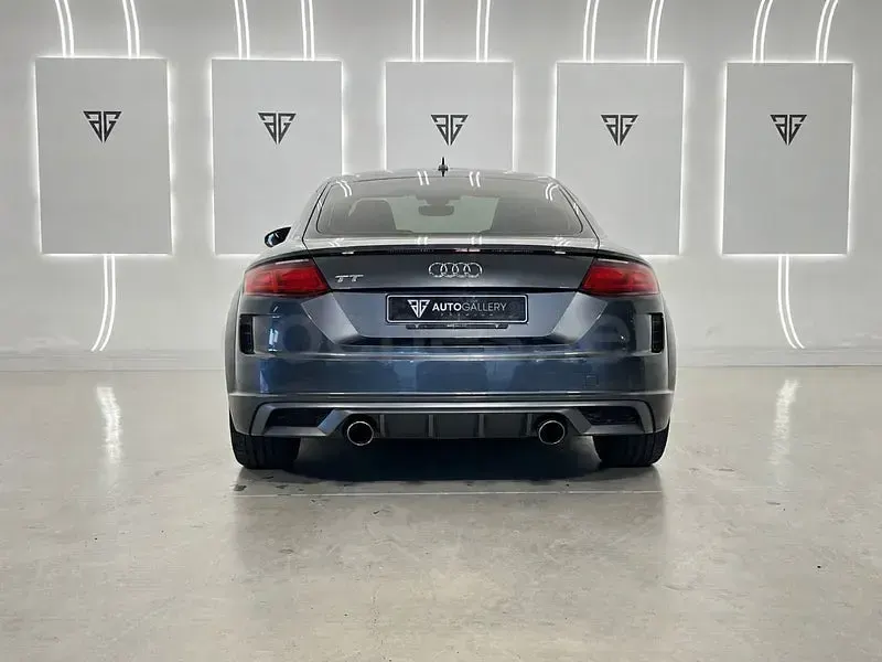 Usado Audi TT S-Line 197 CV (144 kW) 2020 Gris / plata Coupe