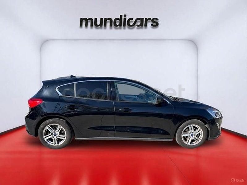 Usado Ford Focus Trend+ 125 CV (91 kW) 2019 Negro Berlina