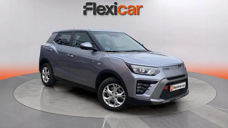 Usado Ssangyong (KGM) Tivoli 135 CV (99 kW) 2025 Gris SUV