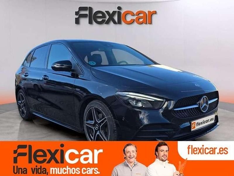 Usado Mercedes B200 150 CV (110 kW) 2022 Negro Monovolumen