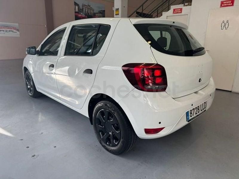 Occasion Dacia Sandero Essentiel 101 PK (74 kW) 2020 Wit Sedan