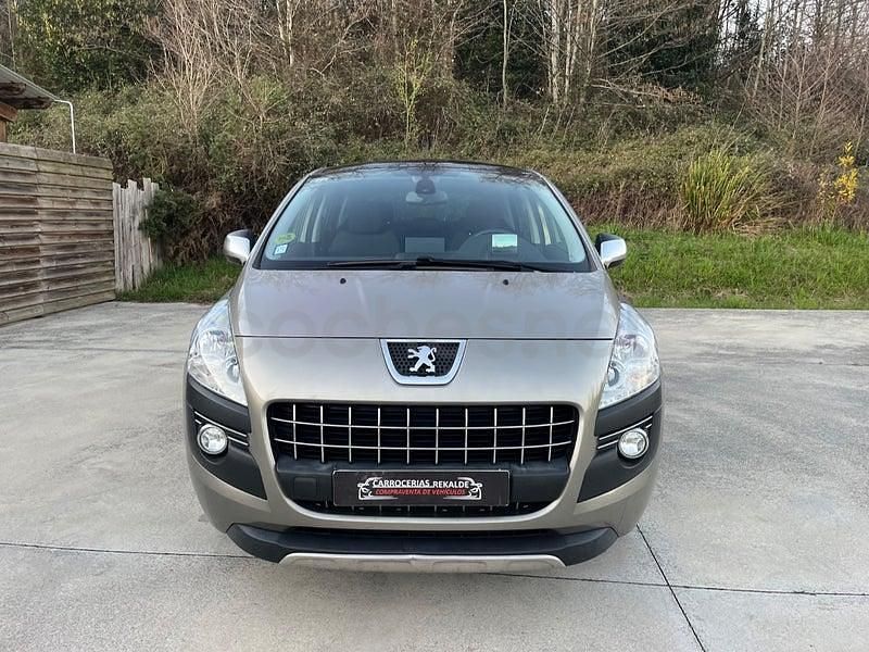 Usado Peugeot 3008 Sport 112 CV (82 kW) 2011 Beige Familiar