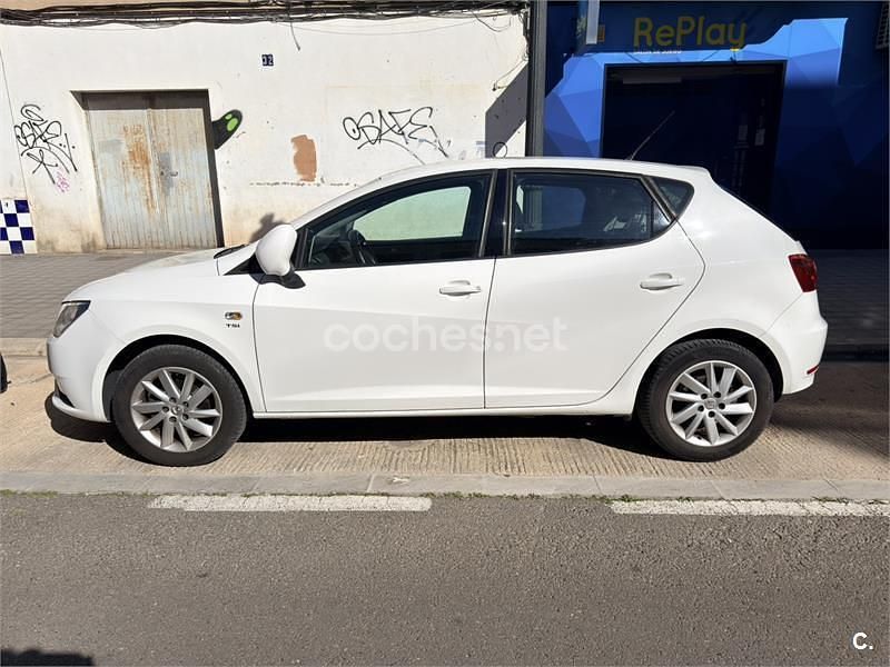 Usado Seat Ibiza Style 105 CV (77 kW) 2012 Blanco Berlina